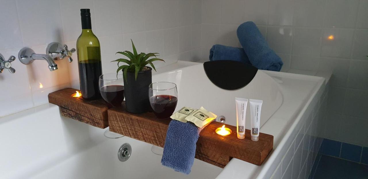 Dunes - Elegant Beach Villa With Huge Heated Swim Spa Port Fairy Exterior foto